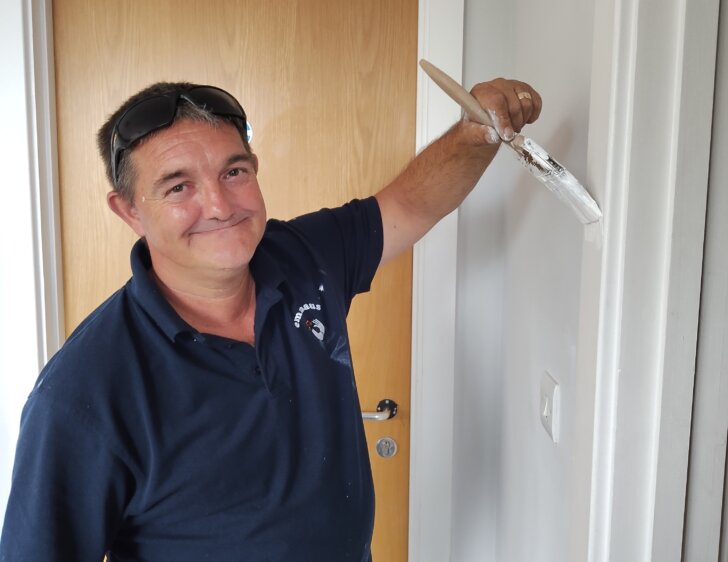 Painting & Decorating Service