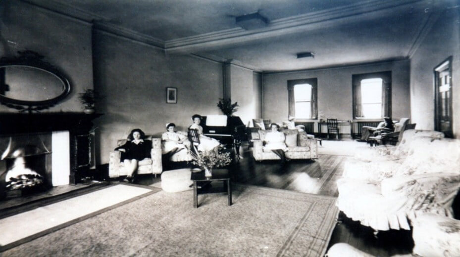 Cell Barnes Nurses Sitting Room 
