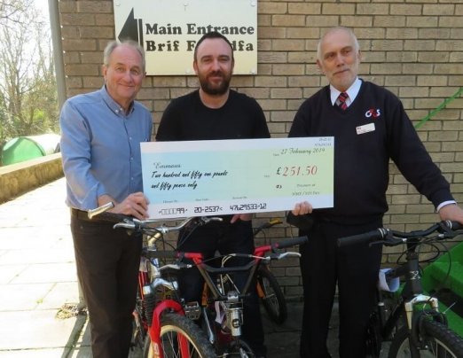 Prisoners support homelessness charity