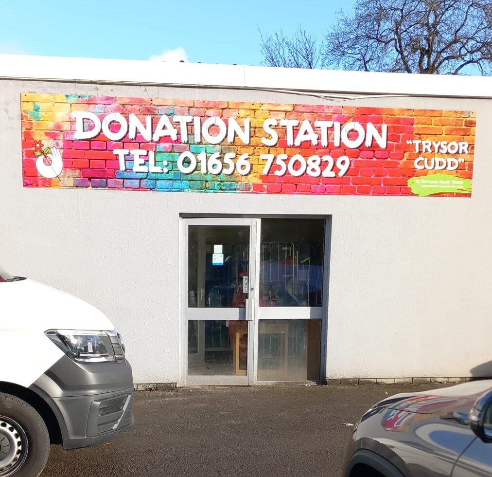 Donating goods to Emmaus South Wales