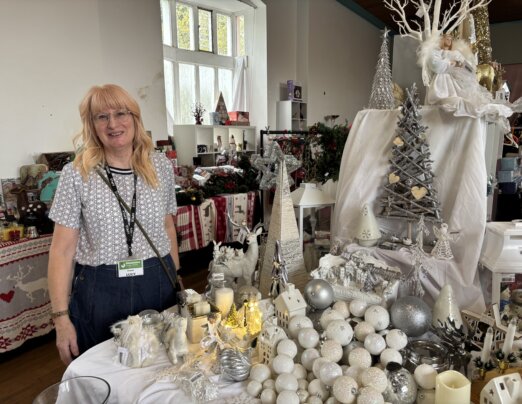 Help us spread warmth and hope this Christmas by shopping, donating or volunteering