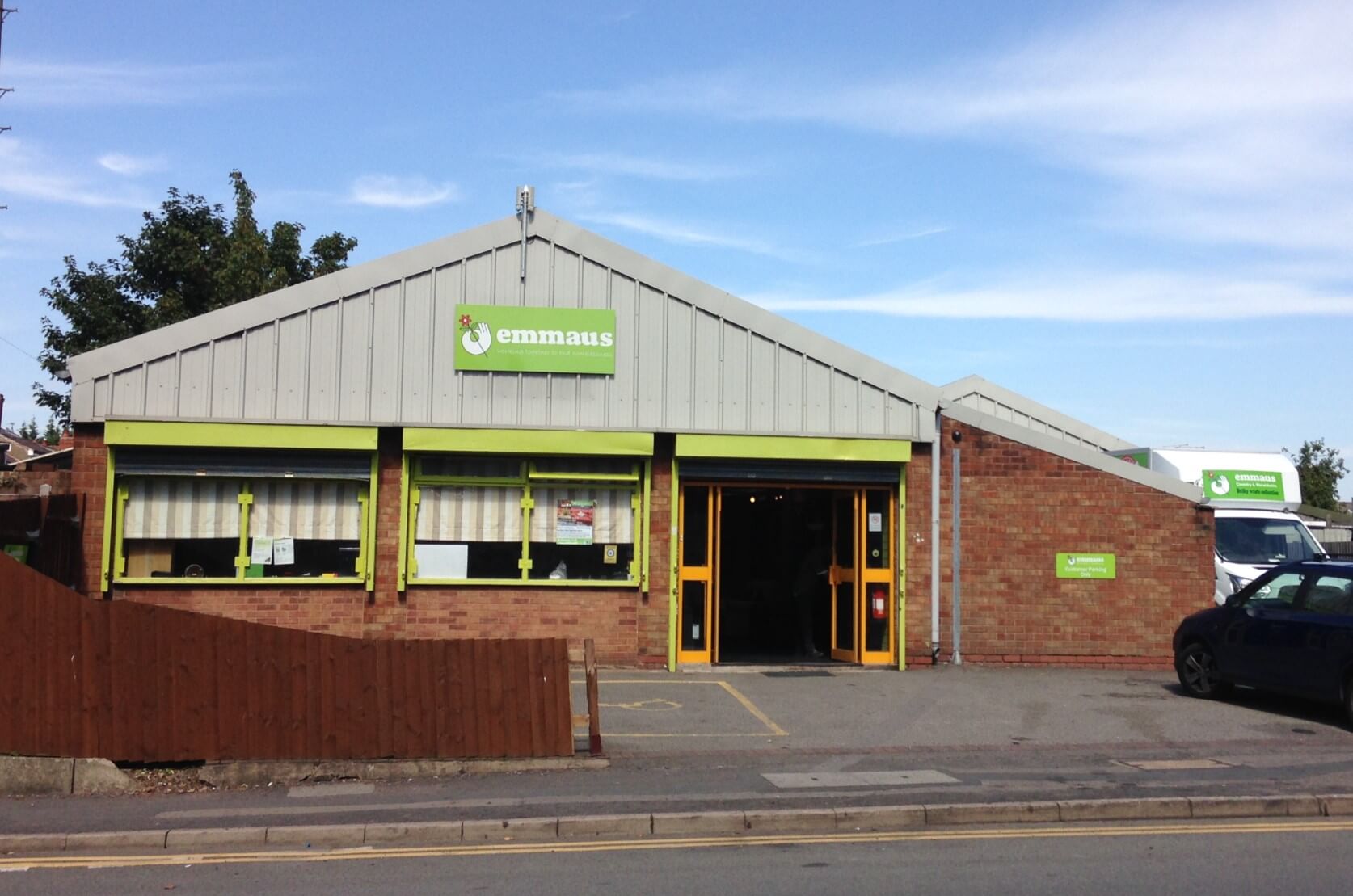 Video tour of Emmaus charity shop, Coventry